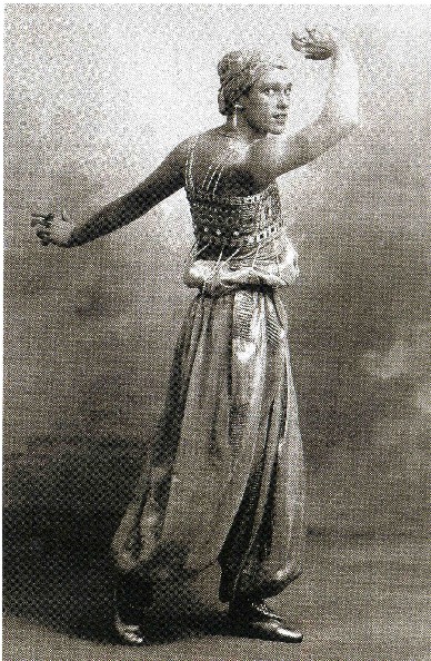 Фотография Вацлава Нижинского в образе «Золотого раба».